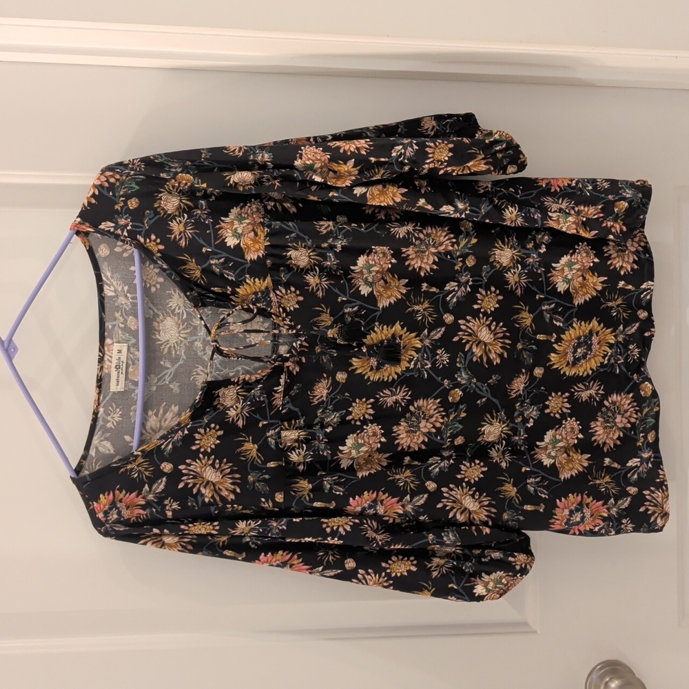 Natural Life Fall Floral Color Blouse For 3/4 Sleeve And High Tassel At Front